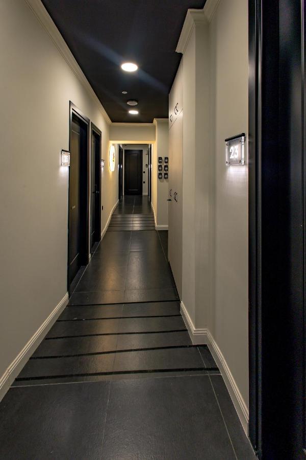Triple A @ Trendy Psiri - Art & Nightlife Aparthotel Athene Buitenkant foto