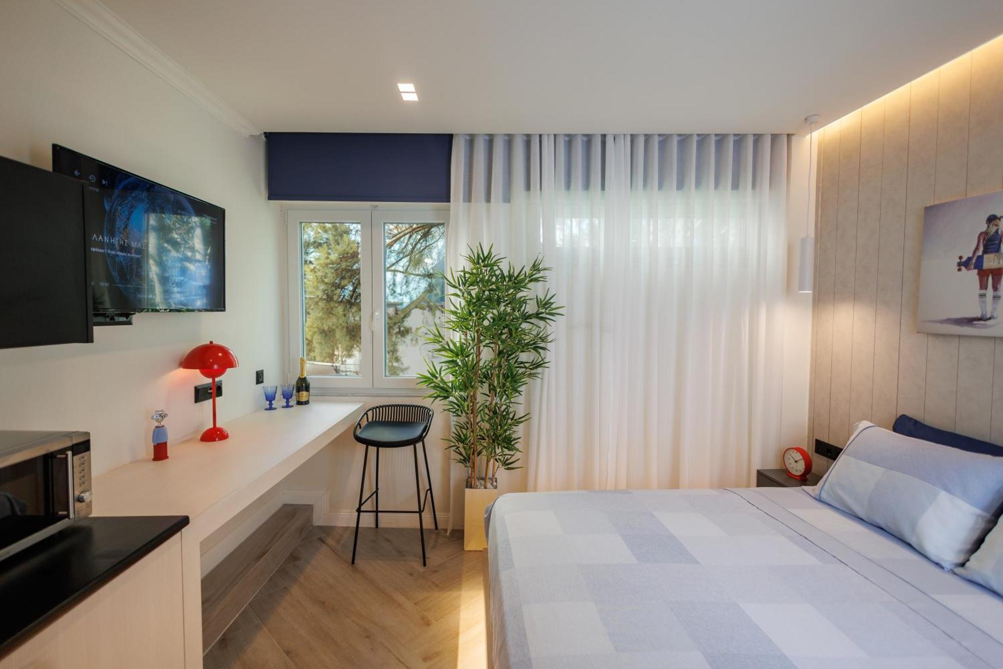 Triple A @ Trendy Psiri - Art & Nightlife Aparthotel Athene Buitenkant foto