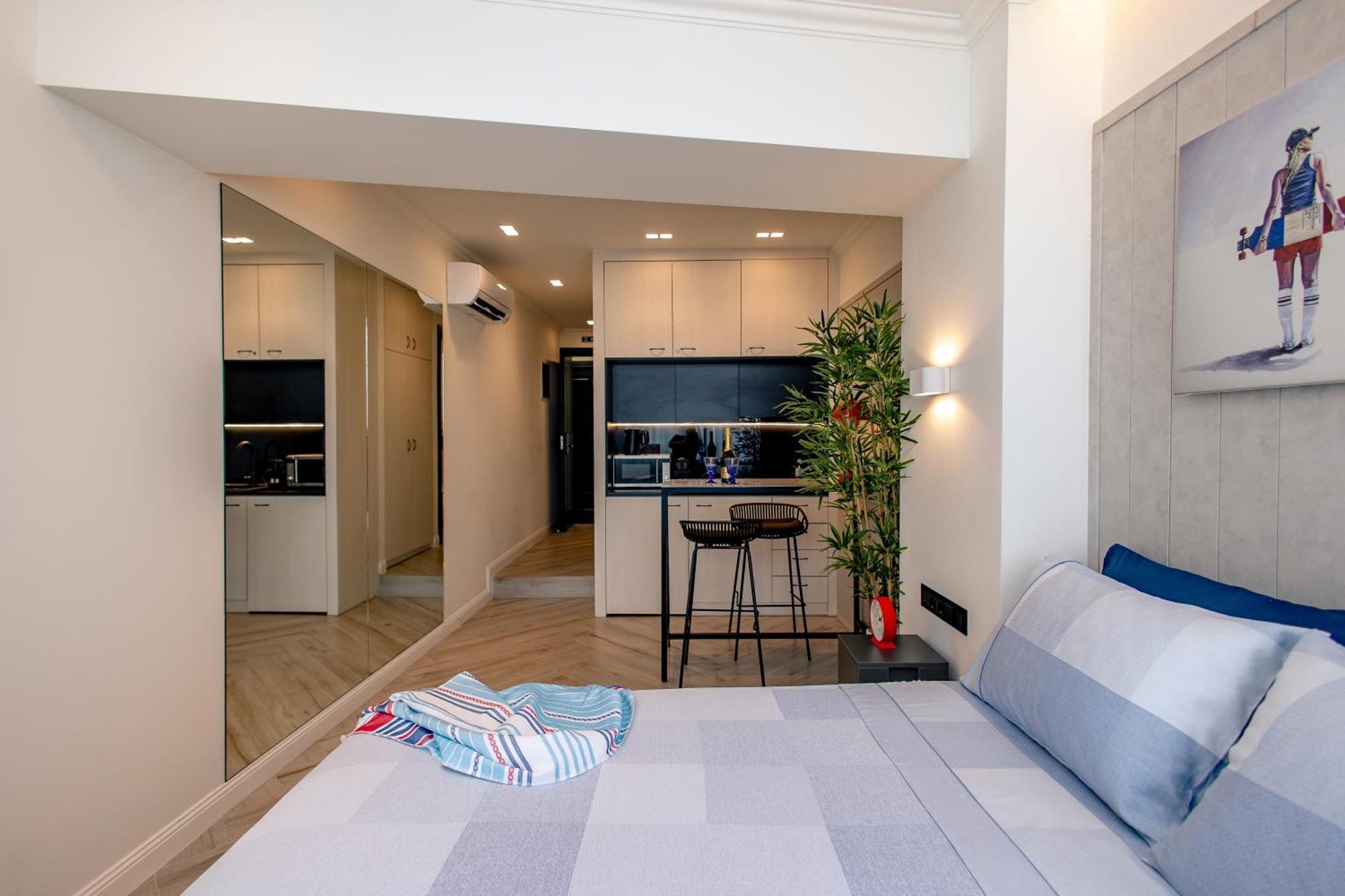 Triple A @ Trendy Psiri - Art & Nightlife Aparthotel Athene Buitenkant foto