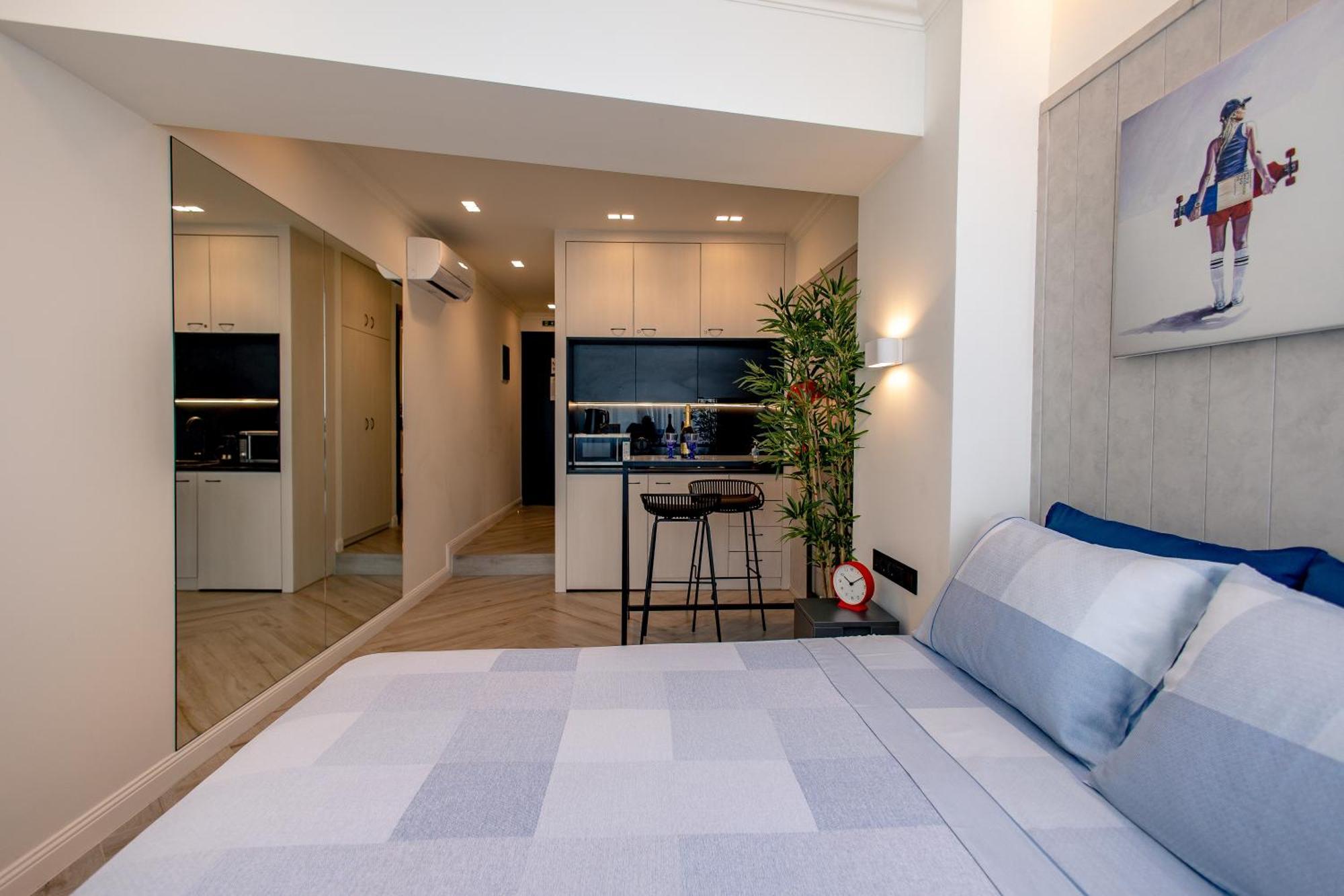 Triple A @ Trendy Psiri - Art & Nightlife Aparthotel Athene Buitenkant foto